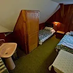 Schronisko Pttk Samotnia Hostel
