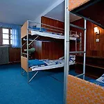 Schronisko Pttk Samotnia ホステル カルパッチ