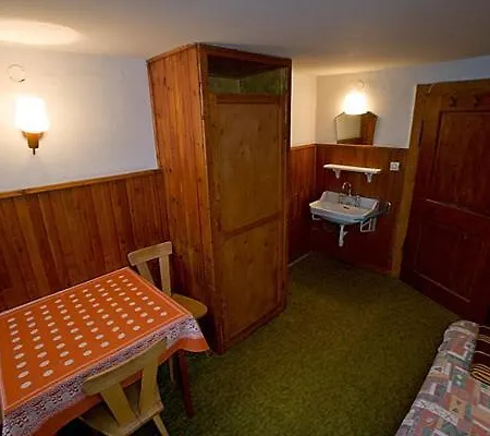 Schronisko Pttk Samotnia * Karpacz